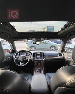 کرایسلەر 300